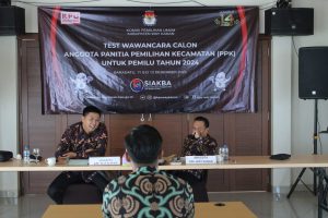Komisi Pemilihan Umum (KPU) Kabupaten Way Kanan melaksanakan wawancara bagi calon Panitia pemilihan Kecamatan (PPK) Pemilu 2024