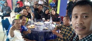 Drs. Hi. Kadarsyah menggelar silaturahmi dengan Organisasi Profesi media, LSM, OKP, serta Ormas Dikediaman nya