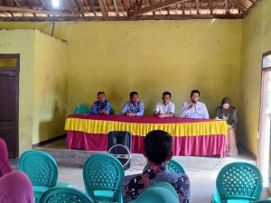 Kampung Way Tuba Asri Bagikan BLT Tahap Awal, Serta Bibit Kambing Untuk Di Kembangkan Kelompok Tani