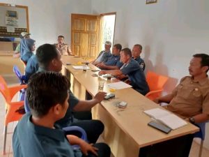 Sopyan Wahyudi Kepala kampung Negara harja melaksanakan gelar Rapat Koordinasi terkait Evaluasi Meningkatkan Pelayanan dan Kinerja Aparatur Kampung