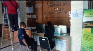 Kejari Lampura Engan Ditemui Terkait Penyitaan Hendphone Milik Seorang Jurnalis