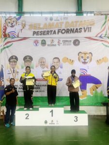 Atlit Wushu Way Kanan Ratu Isyata Kathya Rekha meraih 2 Emas di Festival Olahraga Masyarakat Nasional (FORNAS) VII 2023 Bandung