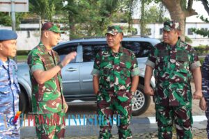 Dandim 0402/OKI Dampingi Waaster Panglima TNI meninjau Lokasi Penanaman mangrove