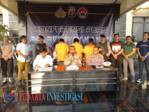Konferensi Pers Polres Way Kanan Dalam Sepekan Ringkus 3 Pelaku dan Sita 15 Sepeda Motor