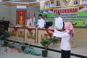 Bupati Lampura Hi. Budi Utomo.SE.MM, Menghadiri Pengukuhan Dewan Pengurus Daerah (DPD) Perhimpunan Penyuluh Pertanian Indonesia Kabupaten Lampung Utara