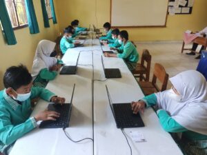 SDN 5 METRO SELATAN MELAKSANAKAN UJIAN ANBK KELAS 5