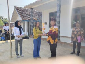 Antoni nasir kepala kampung Sriwijaya Ucapan selamat dan Rasa Bangga Kepada Team voli Putri Kampung Sriwijaya