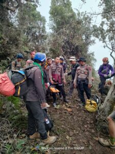 Kabid Humas Polda Sumbar Kombes Pol Dwi S : Seluruh Pendaki Gunung Marapi Yang Terdata Ditemukan