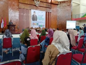 Anggota Komisi IX DPR RI Ade Rezki Pratama Adakan Sosialisasi Hidup Sehat Dihadiri Enan Ratus Masyarakat Di Kabupaten Agam.