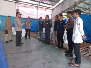 Pastikan Kesiapan dan Keamanan Logistik Pemilu 2024, Kapolres Cek Gudang Logistik KPU Kabupaten Way Kanan