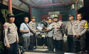 Polres Sekadau Melalui Sat Binmas Menggelar Kegiatan Asistensi Satkamling