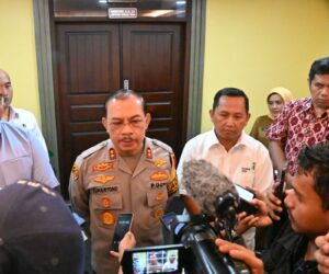 16 .000 Anggota Koperasi Di Kabupaten Dharmasraya, Propinsi Sumbar Menuntut Pengurus Mengembalikan Dananya