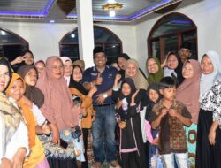 Bupati Suhatri Bur Hadiri Malam Syukuran Masyarakat Lubuk Alung