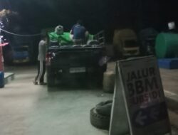 Lapor Pak,,,Masih Dapat di Lihat Pengisian BBM Ke Jerigen Terlihat di SPBU Tayan Hilir