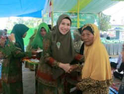 Wakil Ketua TP PKK Kab. Lampung Utara Hj Devriyana Marda S. Kom Hadiri Acara Pengajian Triwulan PAC Muslimat NU Abung Surakarta