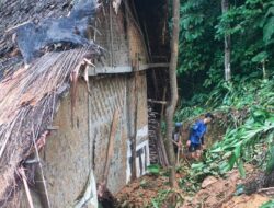 Rumah Hancur Terkena Longsor, Warga Baduy Berharap Bantuan Donasi