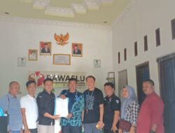 Forum Media Pemantau Pemilu Independen Waykanan Serahkan Berkas Kepengurusan Ke Bawaslu