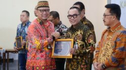 Bupati Way Kanan menerima 2 Anugerah Reksa Bandha Tahun 2023 dari DJKN Kementerian Keuangan RI