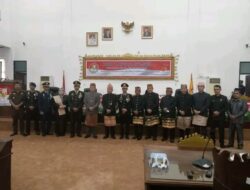 Asisten II bidang Perekonomian dan Pembangunan Lampura, Menghadiri Sidang Paripurna HUT Kabupaten Tulang Bawang Barat