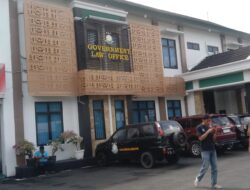 Hadiri Panggilan Kejari Lampura Ke-3, M. Erwinsyah Masih di Periksa penyidik Kejaksaan