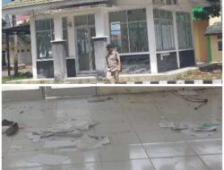 Gedung Mewah dilingkungan Kantor Bupati Pasaman Nampak Tidak Dimanfaatkan, Kertas Berserakan