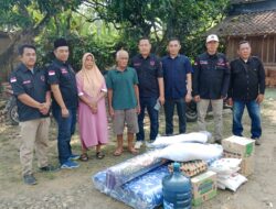Organisasi GRIB Kabupaten Waykanan Berikan Bantuan Donasi Sembako dan Tempat Alas Tidur Kepada Korban Kebakaran 