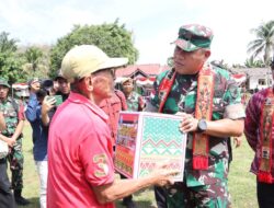 Kasdam XII /TPR Brigjen TNI Janni Aldrin Siahaan, S.E.,M.B.A secara resmi menutup pelaksanaan program TMMD Ke-120 di wilayah Kodam XII /Tpr