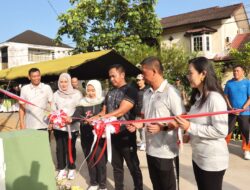 Pangdam Tanjungpura Serahkan Kunci Dua Unit Rumah Kabalakdam XII/Tpr Hasil Renovasi Swadaya