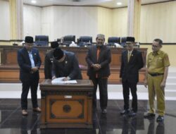 Pemkab Agam Dan DPRD Resmi Sepakati Pertanggungjawaban APBD 2023 Jadi Perda
