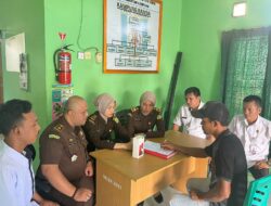 Kejaksaan negri kabupaten Waykanan  Mengembalikan Barang Bukti Kepada Tamrin Jamal bin Warsidi