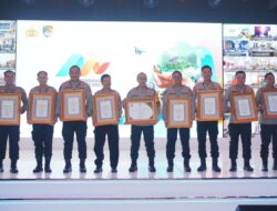 Sukses Selalu Dwi Agung Setiyo S.I.K M.H Kapolres Ogan Komering Ulu Timur Mendapat kan Piagam Perhargaan Dari Kapolri