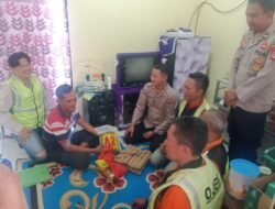 Jum’at Curhat, Polres Way Kanan Sambangi Komunitas Paguyuban Ojek Pangkalan Blambangan UmpuL