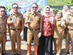 Pemkab OKUS Ikuti Gerakan Tanam Cabe dan Bawang Merah Serentak Se Sumsel