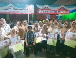 Ribuan Srikandi Dan Relawan Petani Sehati Kecamatan Bukit Kemuning Hadir Ramaikan Acara Silahturahmi Dengan Bacabup Hamartoni Ahadis