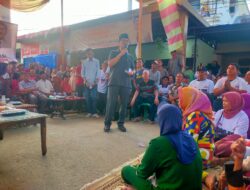 Bacabup Hamartoni Ahadis Mengukuhkan Tim Relawan Pemenangan Dan Srikandi Sehati se-Kecamatan Kotabumi