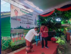 Masyarakat Desa Bumi Ratu Sungkai Selatan Sambut Kedatangan Cabup Hamartoni Ahadis Dengan Riang Gembira