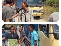 Warga Kampung Bumidana Stop Mobil Pengangkut Batubara Yang Merusak Jalan