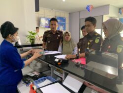 Kejari Way Kanan menerima uang pengganti dari terpidana Sarjono sebesar Rp. 145.000.000, Korupsi APB Kampung Sukajadi TA 2018