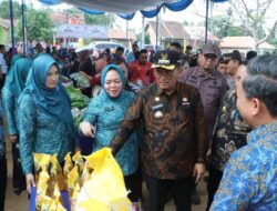 Pj. Bupati Lampung Utara Meluncurkan Gerakan Pangan Murah di Desa Taman Jaya, Kecamatan Kotabumi Selatan