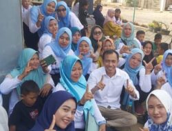 Hamartoni – Romli Berkampanyekan Program Unggulan Serta Pelayanan Yang Berbasis Teknologi Mudah Dan Cepat