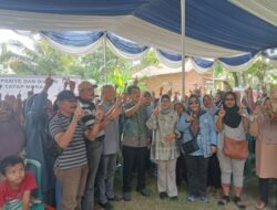 Cabup No Urut 1 Hamartoni Di Dampingi Mardiana Berkampanye Di Kelurahan Kelapa 7