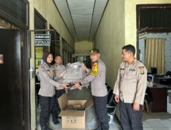 Tingkatkan Pelayanan, Satbinmas Polres Way Kanan Distribusikan Perlengkapan Bhabinkamtibmas