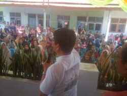 Calon Bupati Sapa Warga Bukit Kemuning