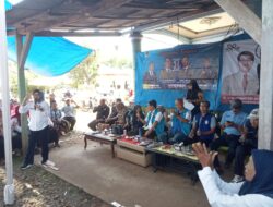 Mardiana Bersama Cabup Hamartoni Kampanye dan Dialog Dengan Warga Didesa Batu Nangkop