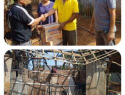 Relawan Dan Kordes Paslon Hamartoni – Romli Berikan Bantuan Korban Kebakaran Di Desa Curup Guruh