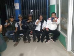 Kepala Markas PMI dan Anggota SMSI bantu Aliaman warga Kelurahan Kasui dirawat ke Rumah Sakit Zainal Pagar Alam