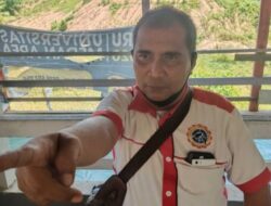 TELAN KORBAN KECELAKAAN, ORMAS LAKI MINTA DINAS PUPR ACEH TIMUR, SEGERA PERBAIKI BADAN JALAN YANG TELAH RUSAK