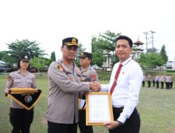 Kapolres Lampung Utara Berikan Penghargaan Kepada 13 Personel Yang Berprestasi