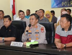 Sepakat Berdamai, Polres Way Kanan Bersama Bapas Kelas II B dan UPT PPA Pemkab Way Kanan Serta Massa Aksi Unras Hentikan Perkara Pencurian Dua ABH di Polsek Way Tuba