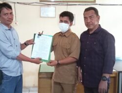 Ady Lubis Terima SK Sebagai Ketua Komite Wartawan Indonesia Perjuangan (KWIP) DPC Merangin
